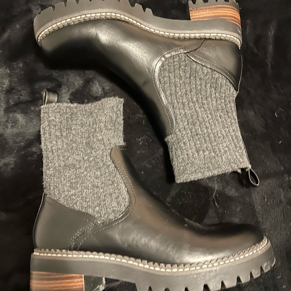 Sock boots